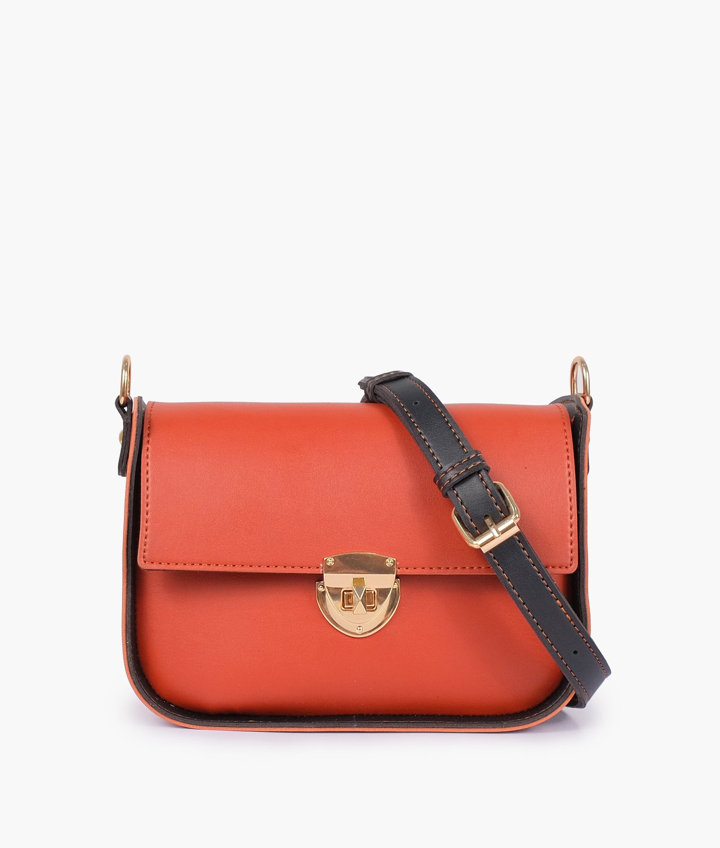 Rust saddle bag with twist lock